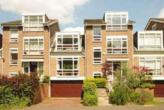 5 bedroom Terraced f...